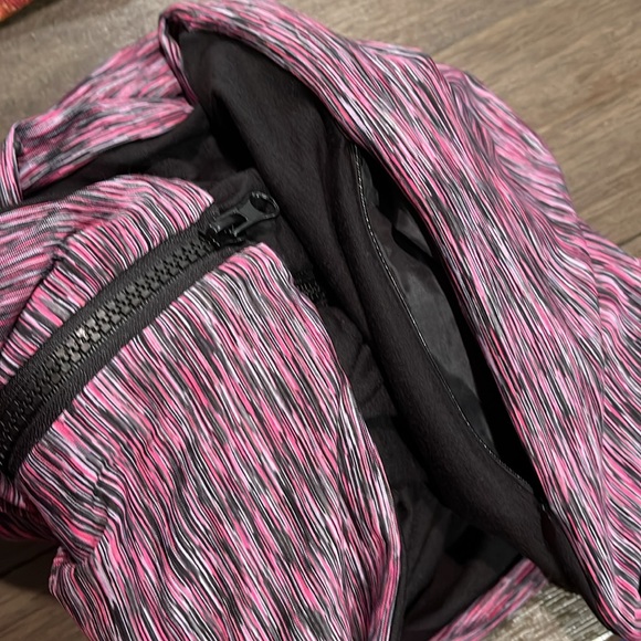 NWT Reversible Zip Sport Wrap Scarf - Picture 3 of 5